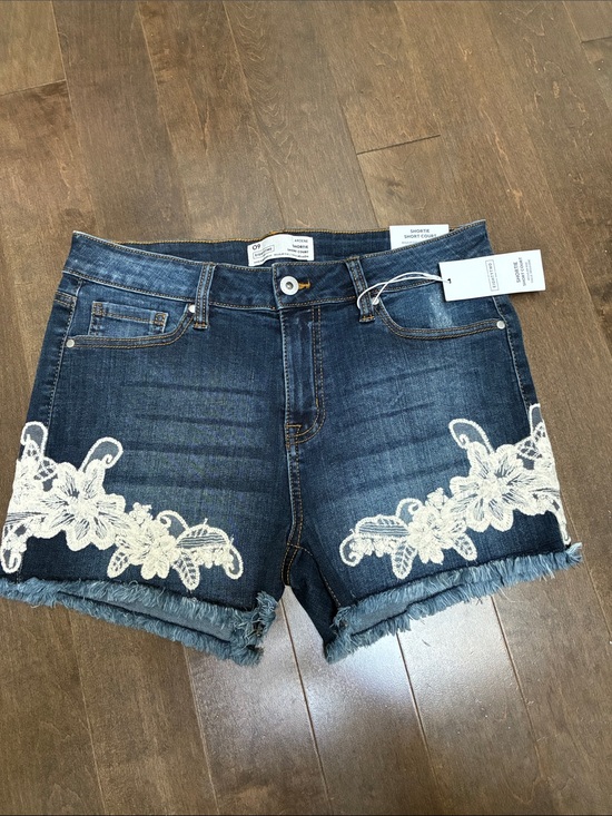 Ardene Pants - Ardene Denim Embroidered Lace Trim Shorts NWT